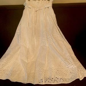 Almost new. Beautiful summer skirt. 100% cotton.